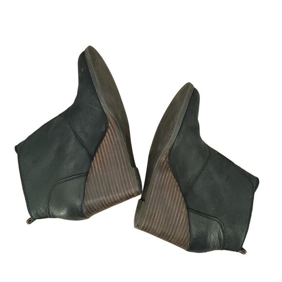 Lucky Brand Black Leather Wedge Ankle Boots Size 7.5 - Picture 5 of 11